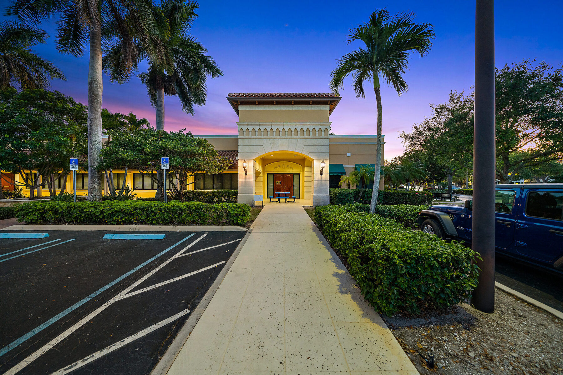 340-500 Columbia Dr.